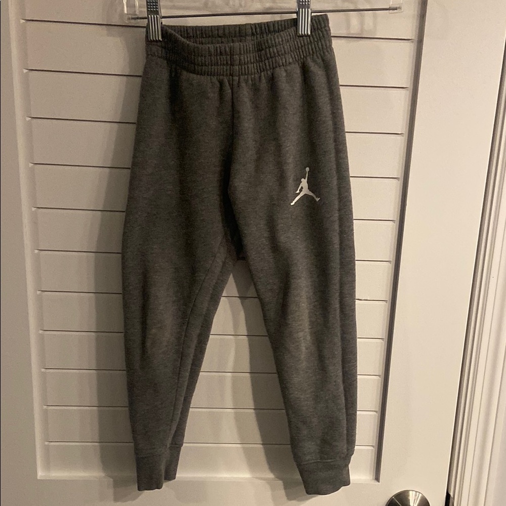 Jordan Kids Gray Jogger Pants size 5-6 YRS